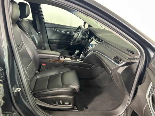 Used 2015 Cadillac XTS image 28