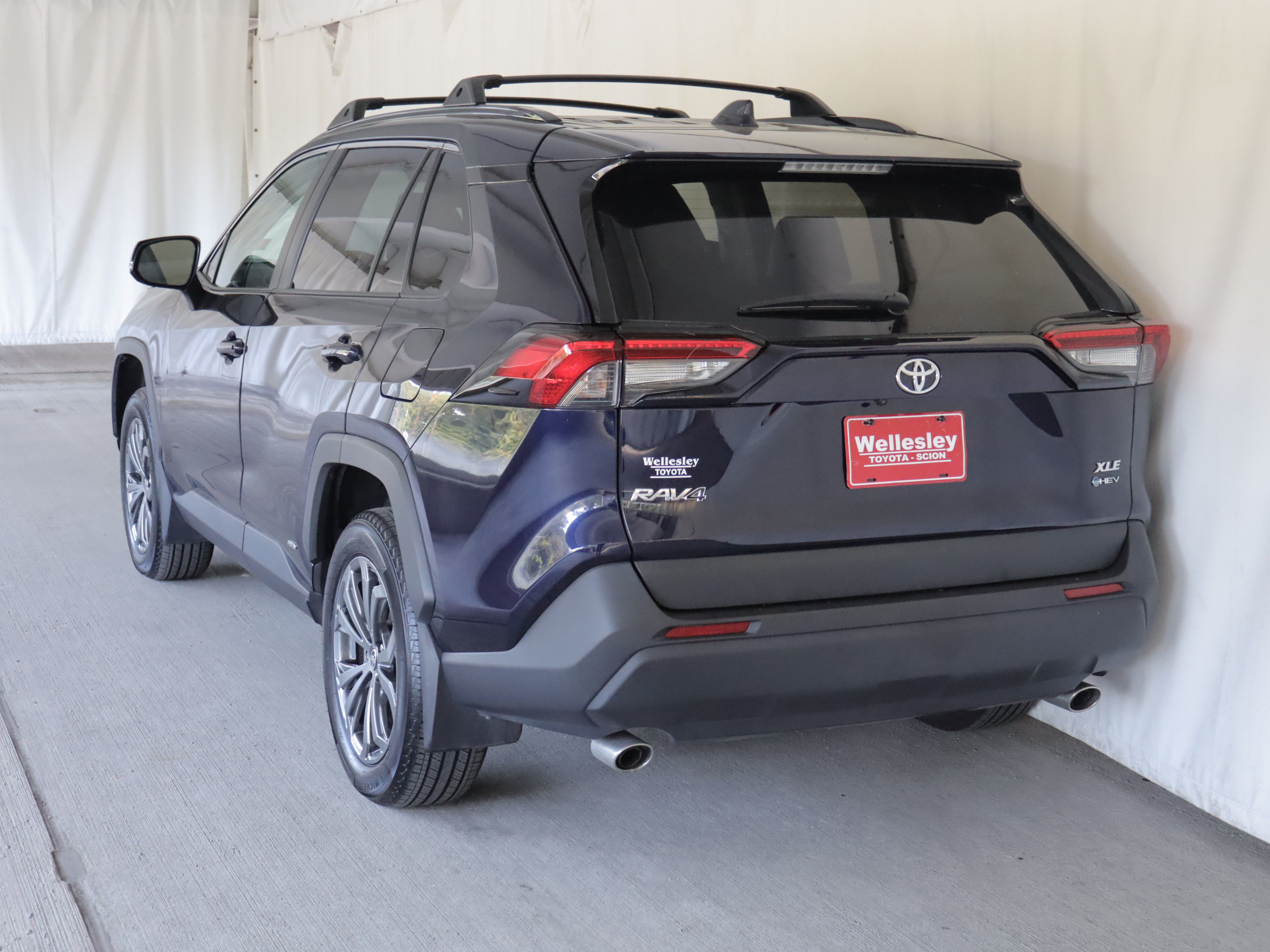 Used 2025 Toyota RAV4 XLE Premium w/ Weather Package AWD/4WD image 26