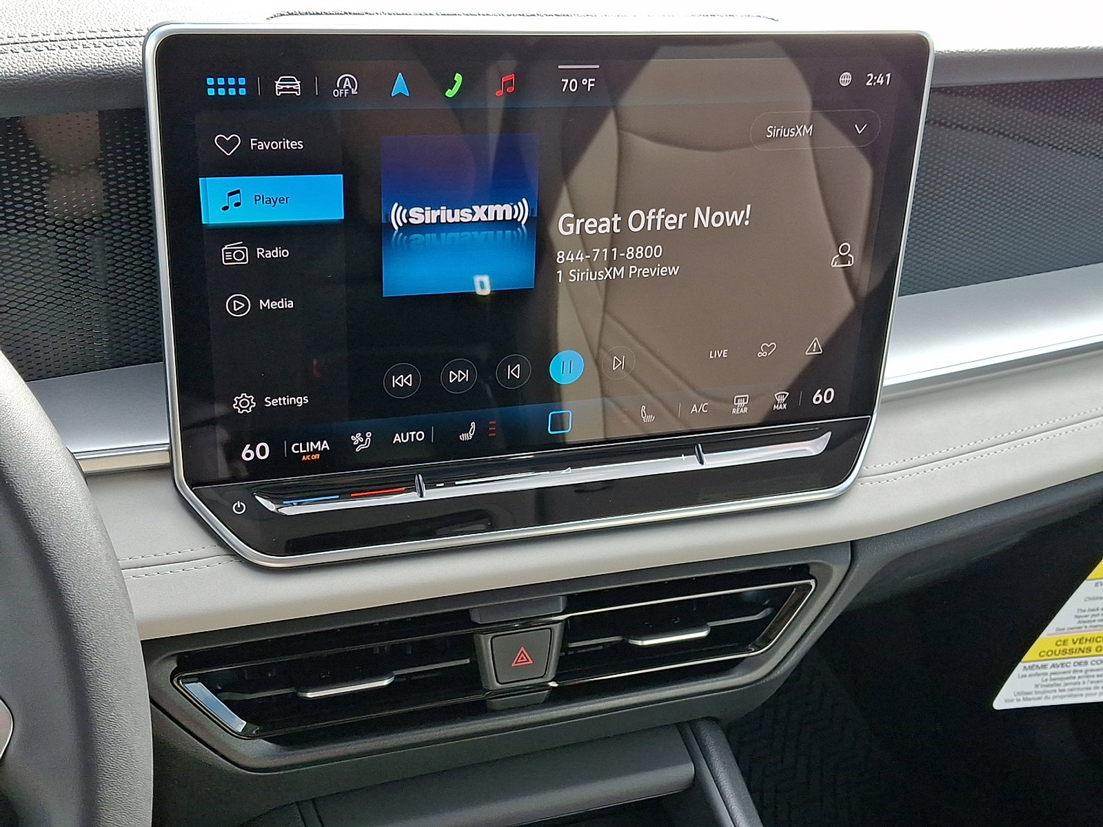 New 2025 Volkswagen Tiguan SE image 9