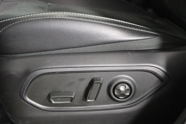 Used 2025 Jeep Grand Cherokee L Altitude AWD/4WD image 23