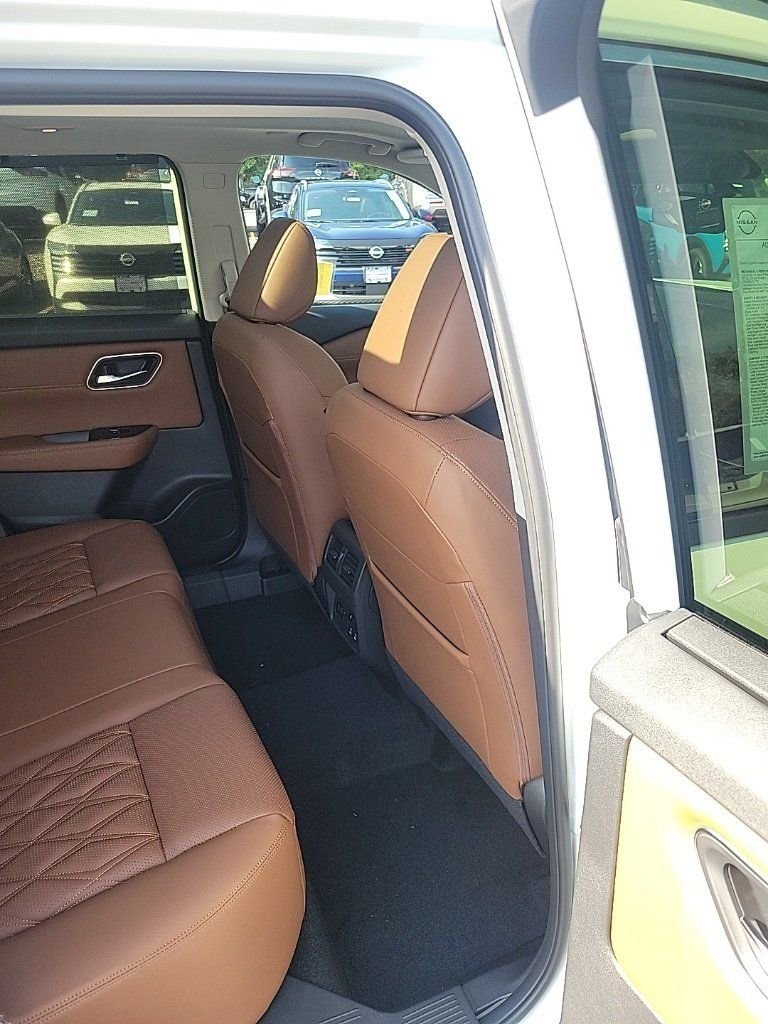 New 2026 Nissan Rogue Platinum w/ Platinum Premium Package image 35