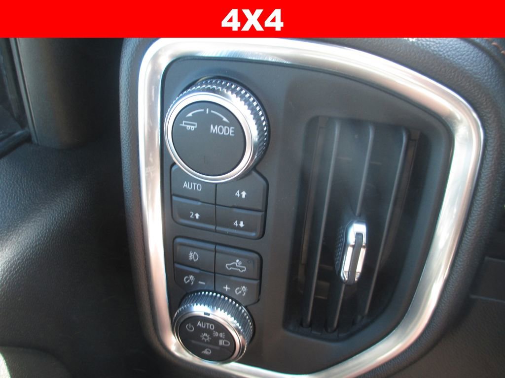 Used 2022 GMC Sierra 3500 AT4 w/ AT4 Preferred Package AWD/4WD image 28