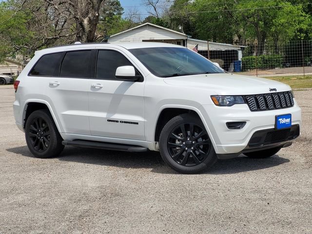 Used 2019 Jeep Grand Cherokee Altitude image 2