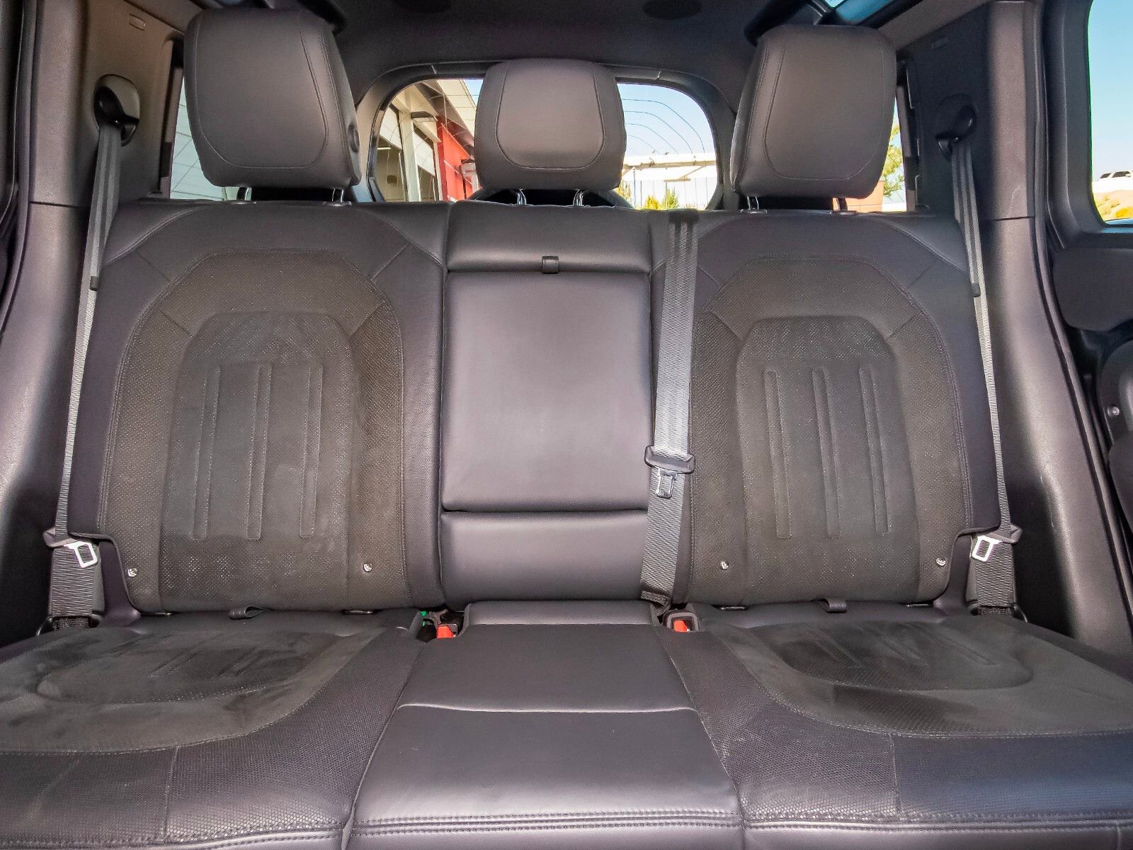 Used 2022 Land Rover Defender 110 V8 image 47