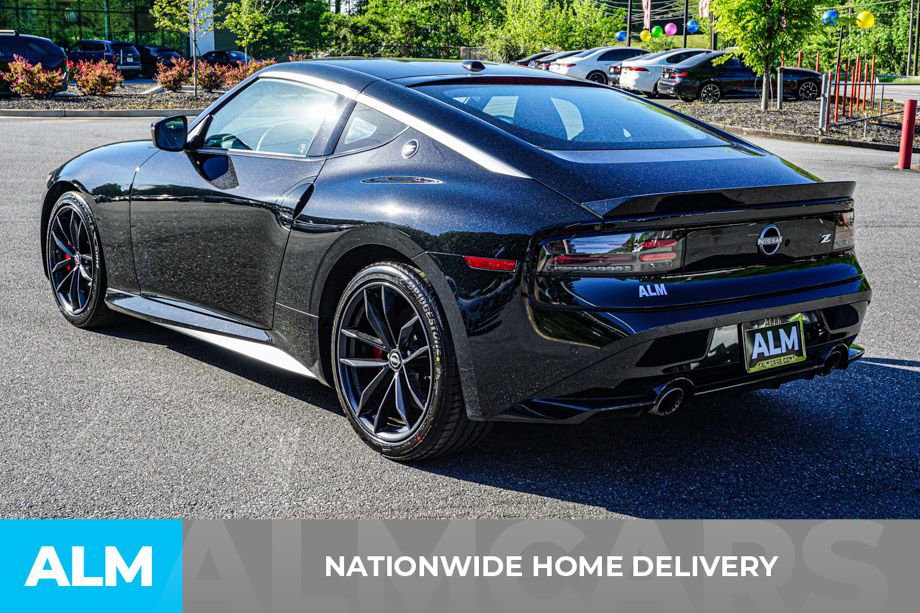 Used 2024 Nissan Z Performance w/ Floor Mat Package RWD image 5