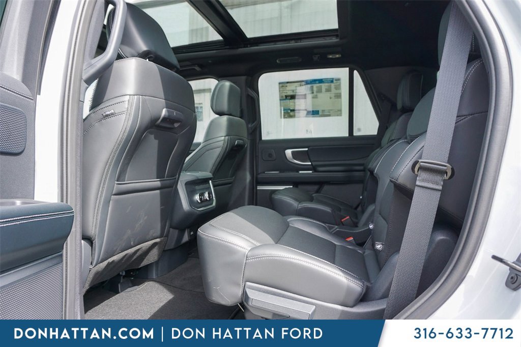 New 2025 Ford Expedition Platinum image 25