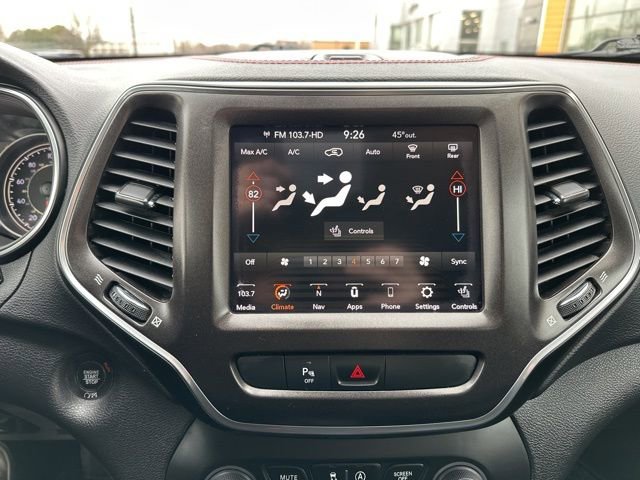 Used 2020 Jeep Cherokee Trailhawk image 33