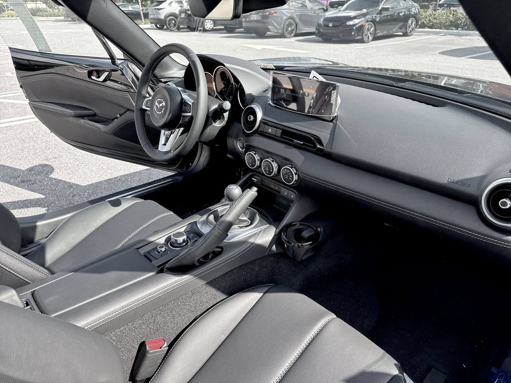 New 2026 MAZDA MX-5 Miata RF Grand Touring RWD image 34