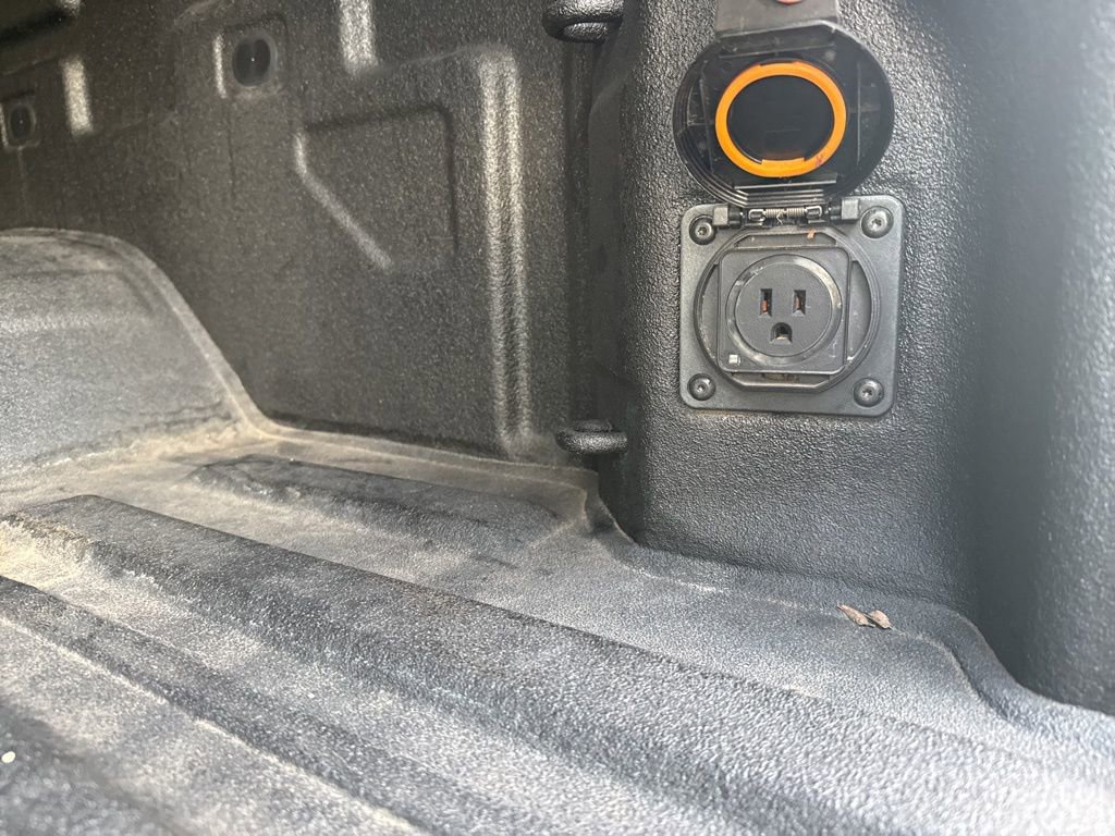 Used 2022 GMC Sierra 2500 AT4 image 23