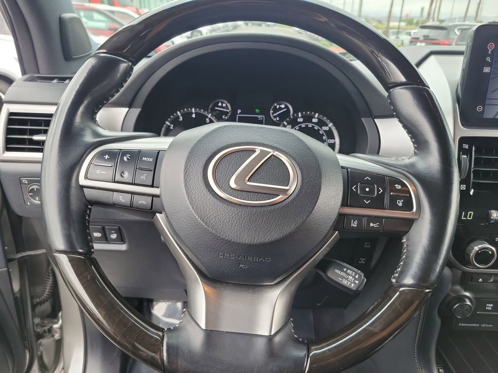 Used 2022 Lexus GX 460 Premium w/ Premium Package image 23