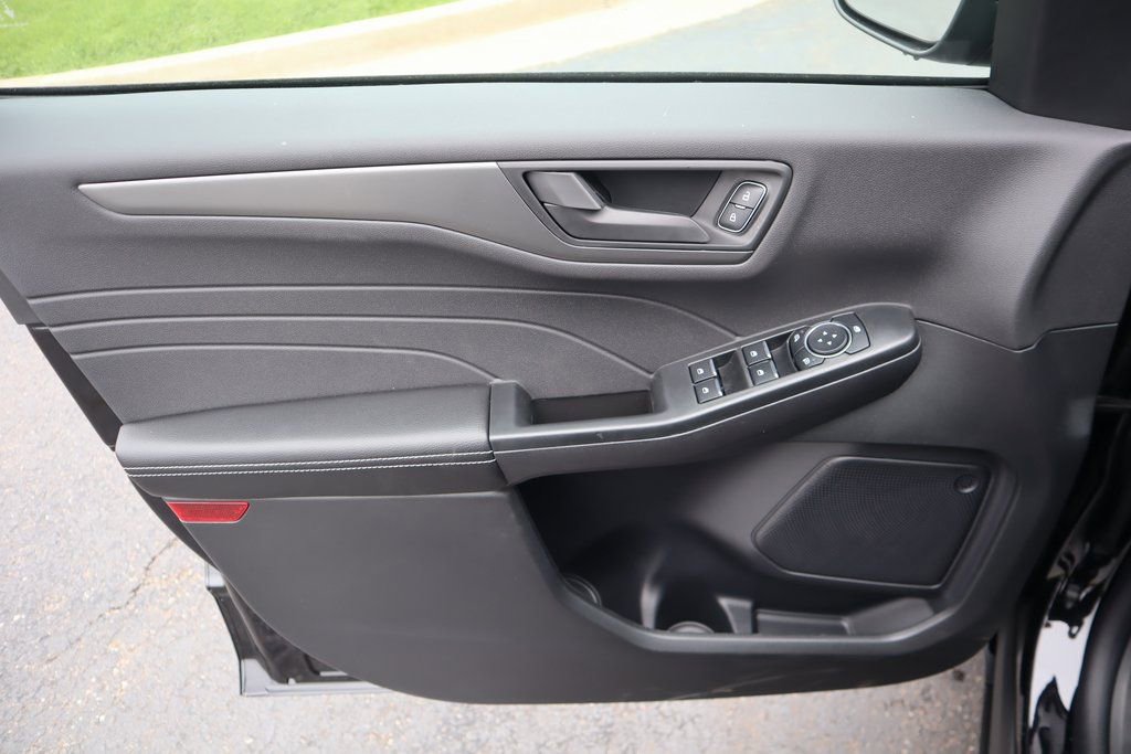 New 2026 Ford Escape Active w/ Cold Weather Package image 15
