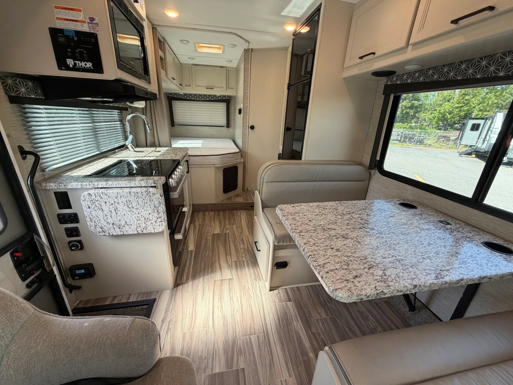 Used 2022 Ford E-350 and Econoline 350 Super Duty w/ Motorhome Prep Package RWD image 41
