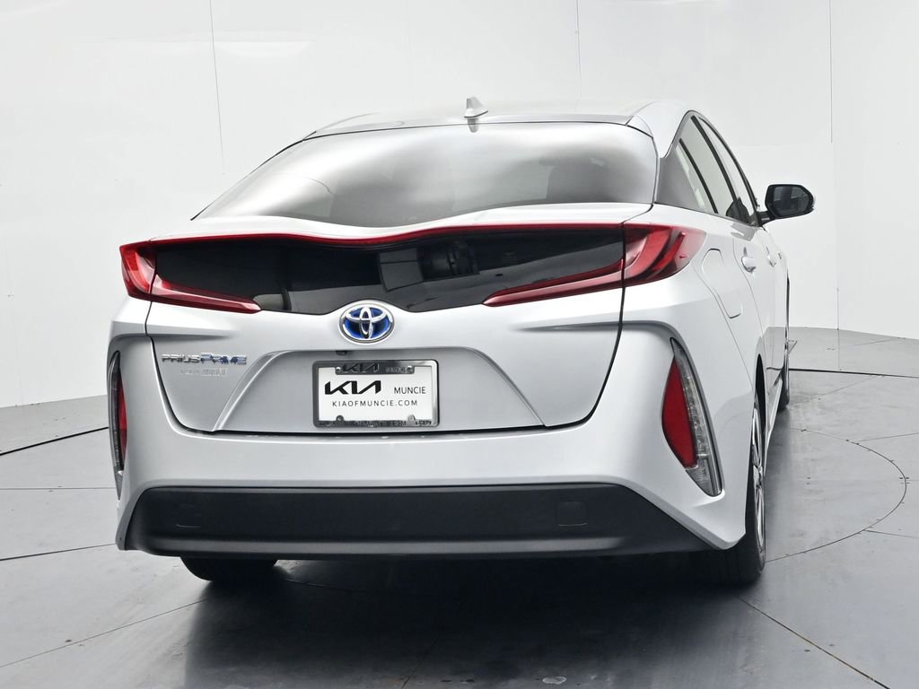 Used 2017 Toyota Prius Prime Plus w/ Carpet Mat Package FWD image 7