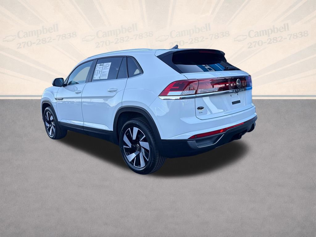 Used 2025 Volkswagen Atlas Cross Sport SE image 3