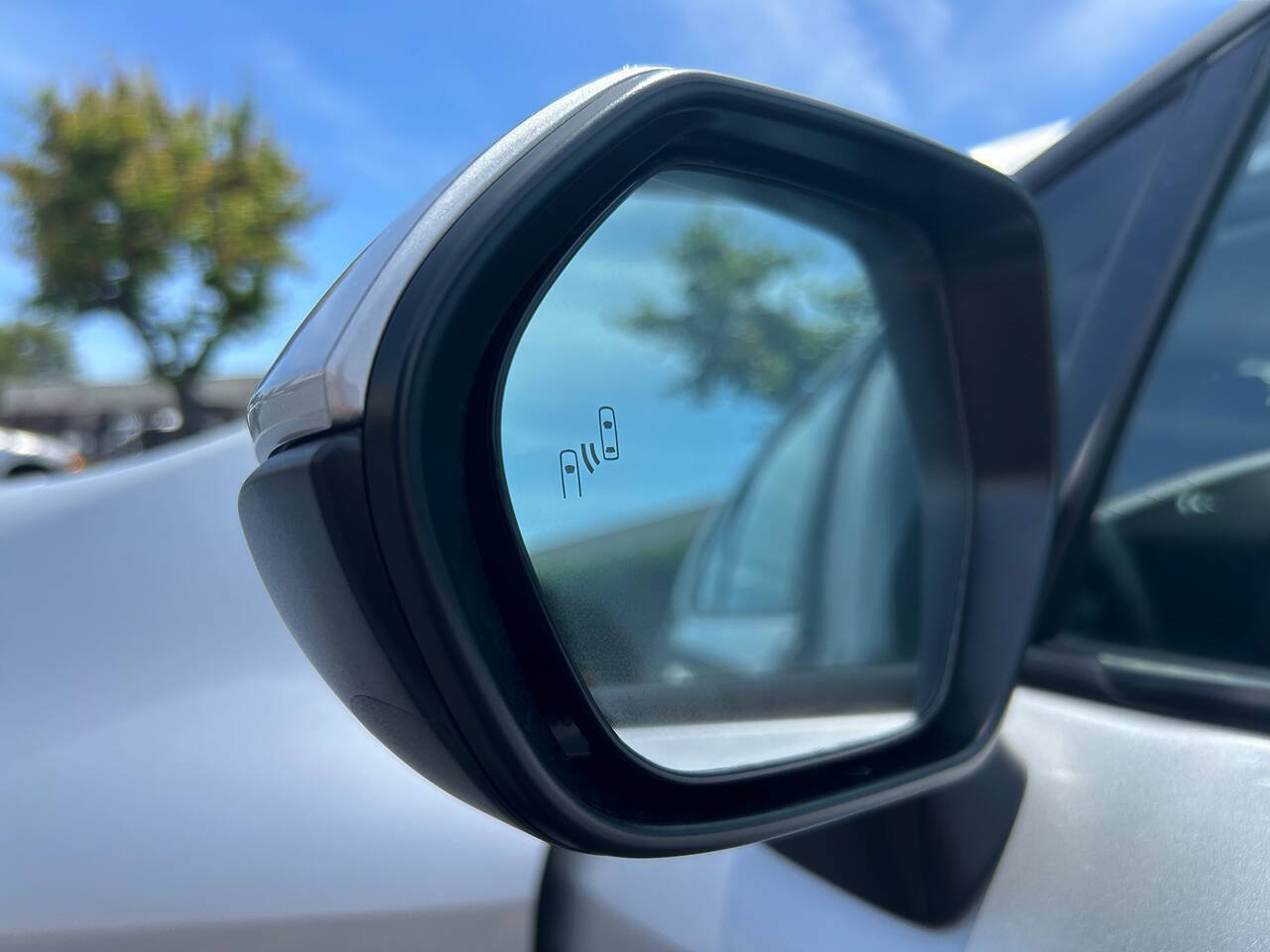 Used 2026 Toyota Corolla LE FWD image 11
