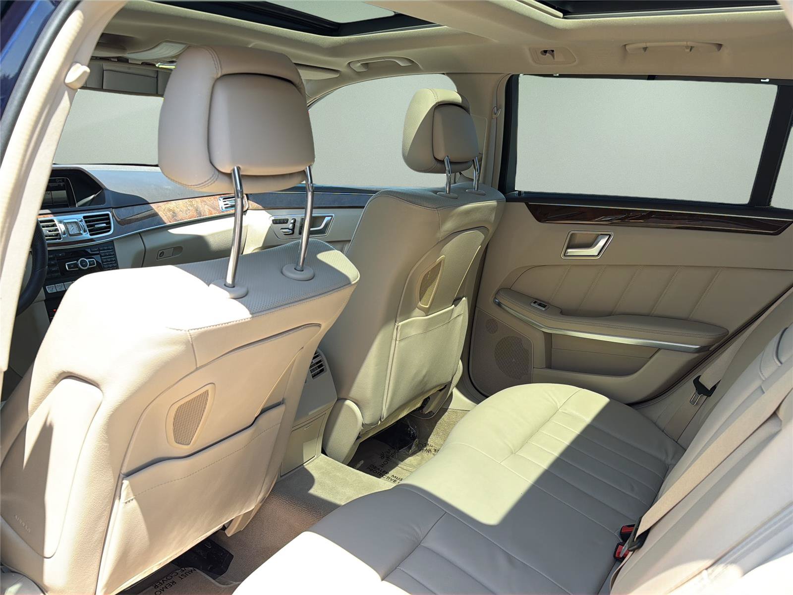 Used 2014 Mercedes-Benz E 350 4MATIC Wagon image 28