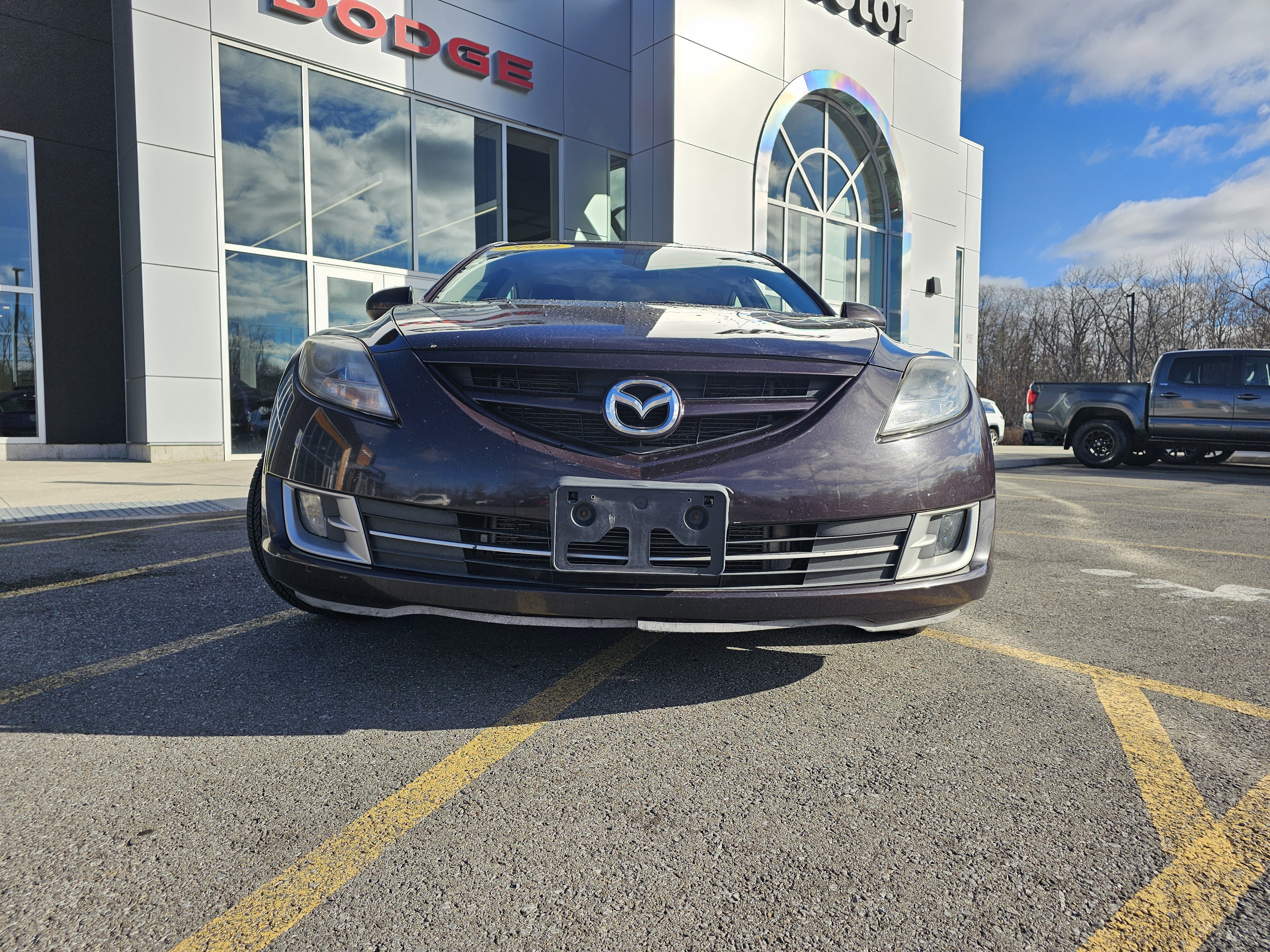Used 2009 MAZDA MAZDA6 i Touring w/ Moonroof & Bose Pkg image 2