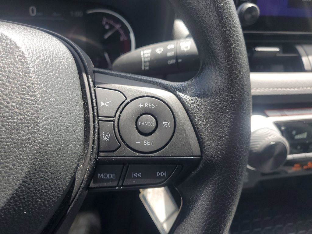 Used 2024 Toyota RAV4 LE image 20