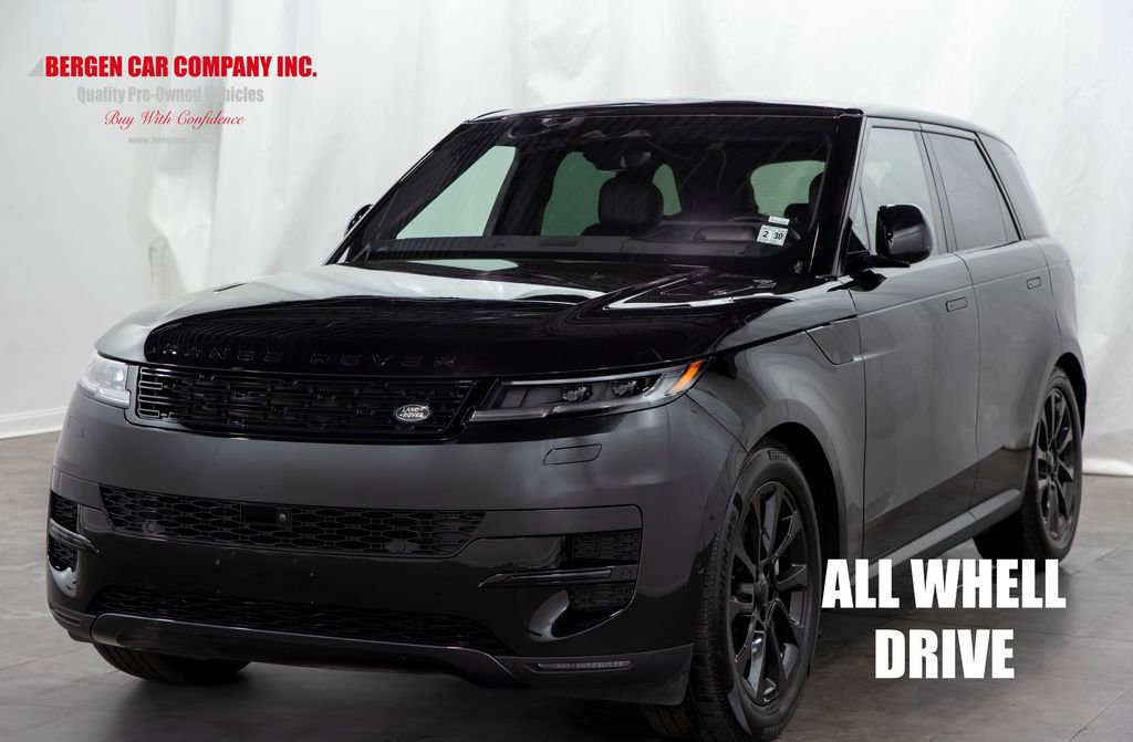 Used 2025 Land Rover Range Rover Sport SE image 4