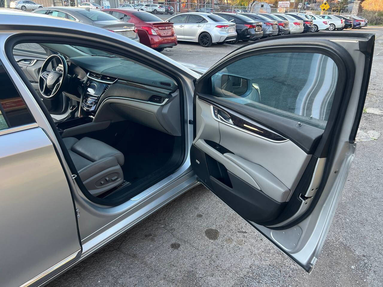 Used 2013 Cadillac XTS Premium AWD/4WD image 16