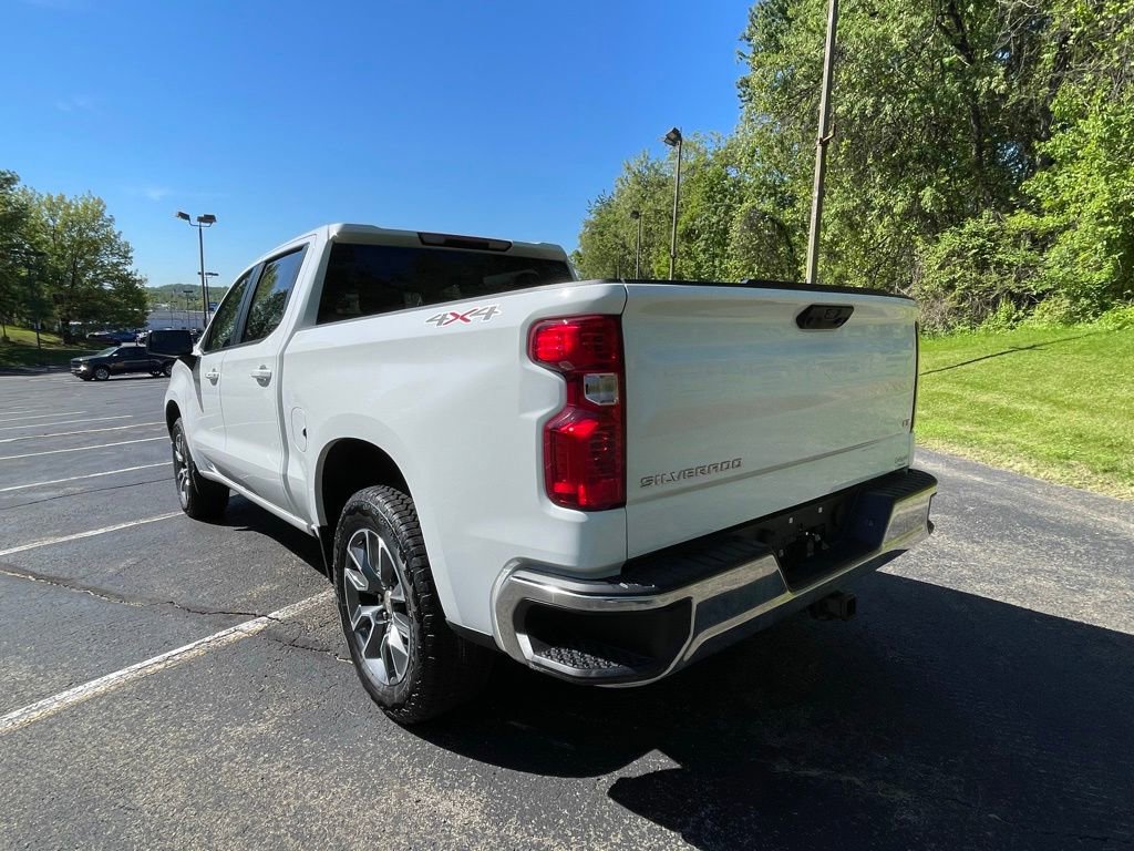 Certified 2024 Chevrolet Silverado 1500 LT AWD/4WD image 5
