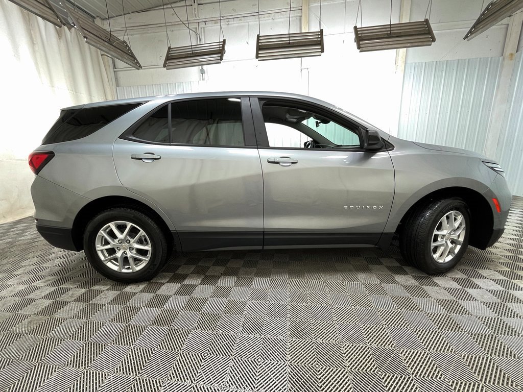 Certified 2024 Chevrolet Equinox LS w/ LS Convenience Package image 17