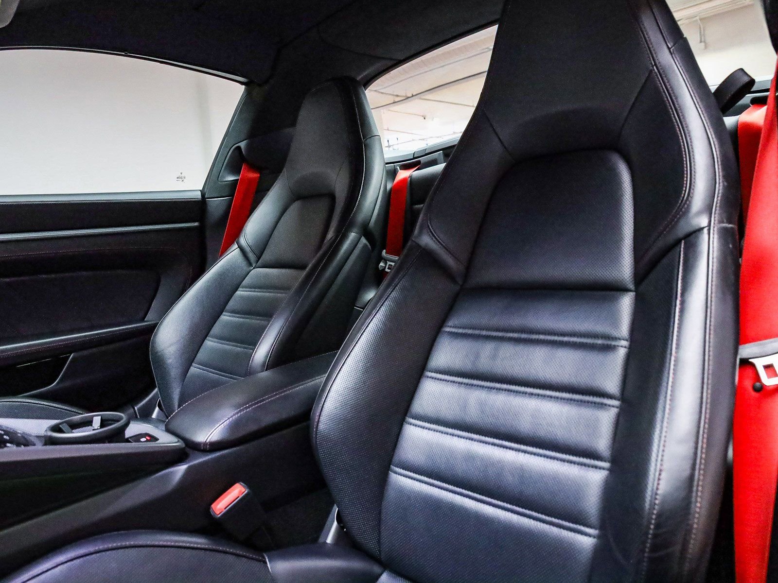 Certified 2023 Porsche 911 Targa 4S image 5