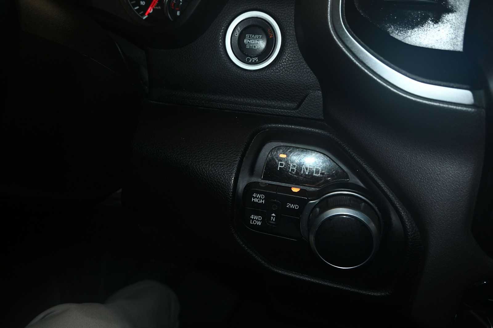 Used 2024 RAM 2500 Big Horn AWD/4WD image 25