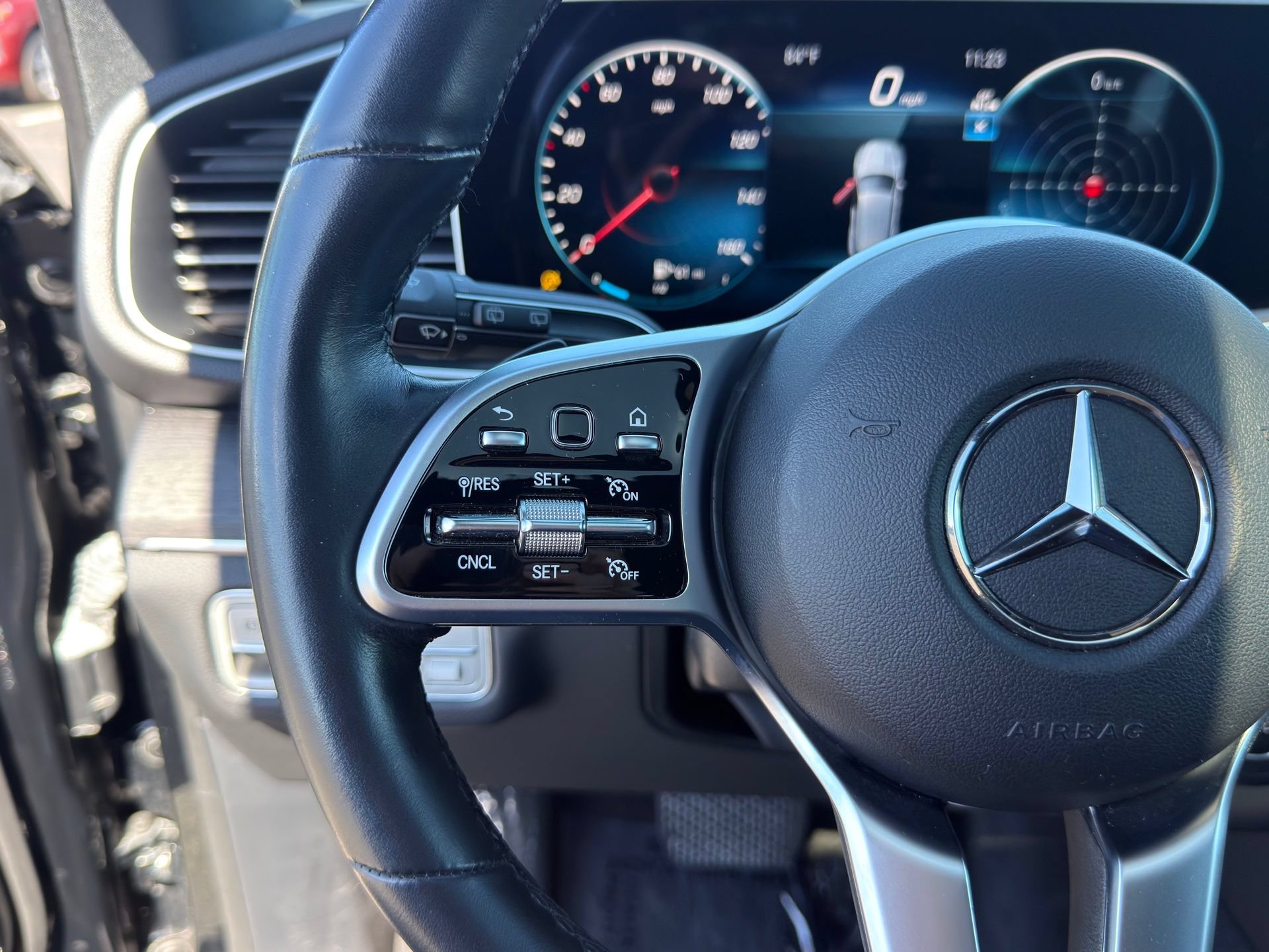 Used 2023 Mercedes-Benz GLE 350 w/ Premium Package image 17