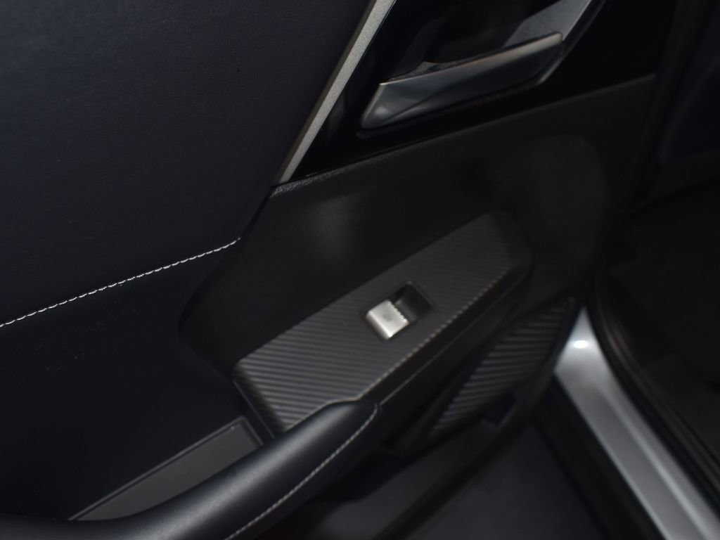 Used 2022 Mitsubishi Outlander SE image 32