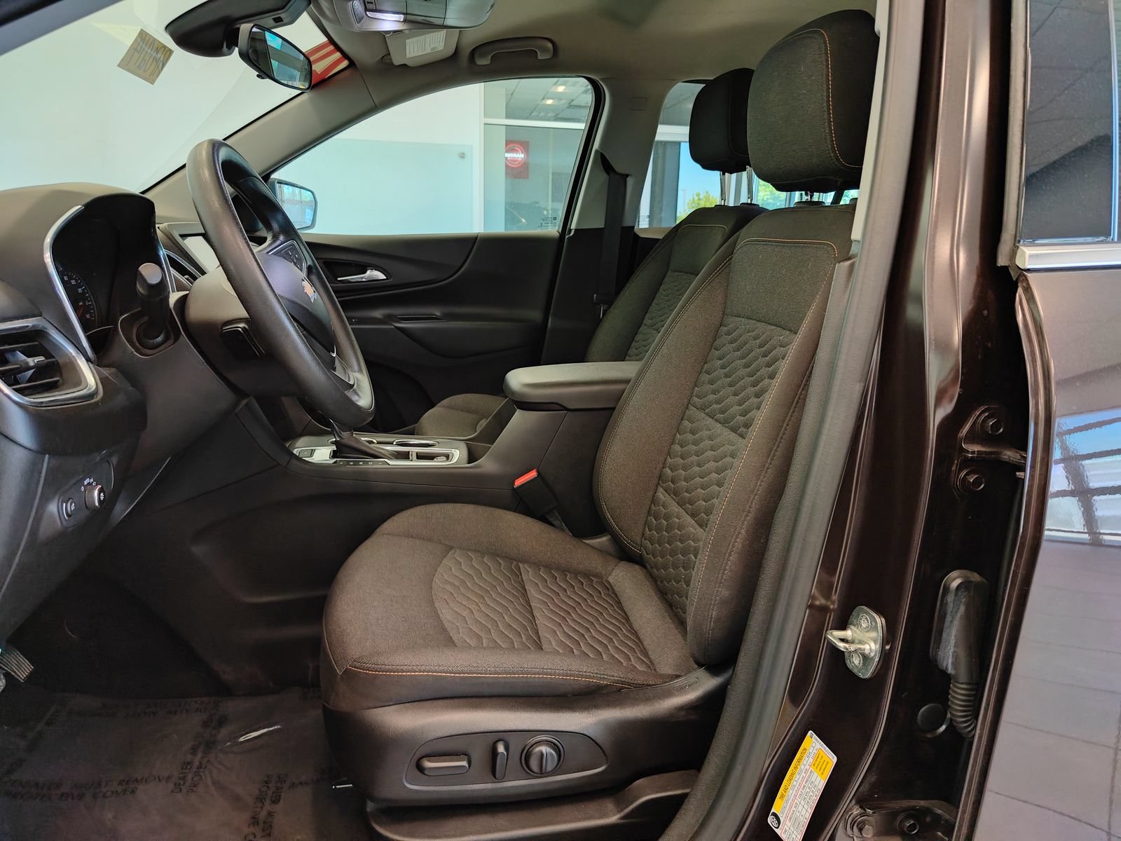 Used 2020 Chevrolet Equinox LT AWD/4WD image 9