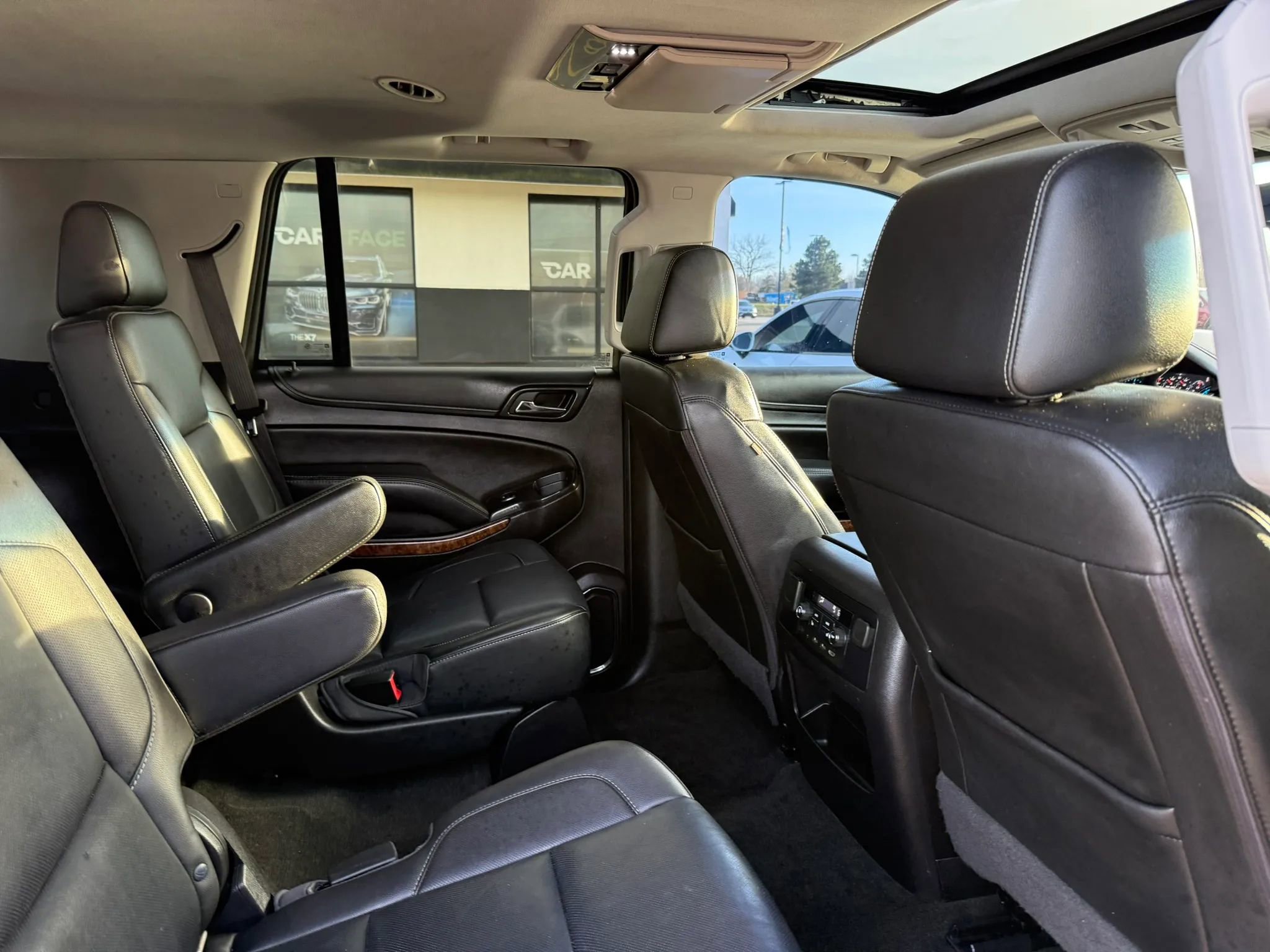 Used 2018 Chevrolet Tahoe Premier image 23
