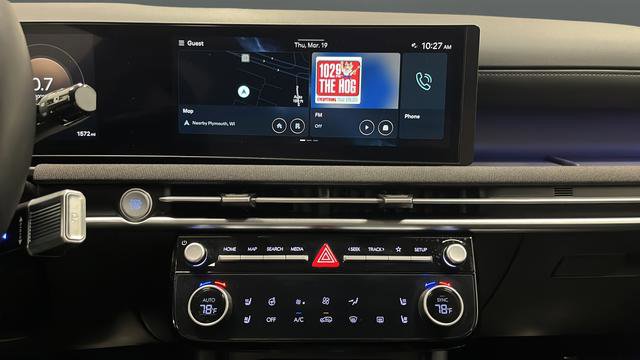 Used 2025 Hyundai Tucson Limited image 30