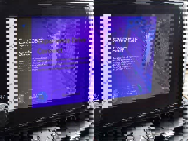 Used 2023 Toyota RAV4 XLE Premium image 23