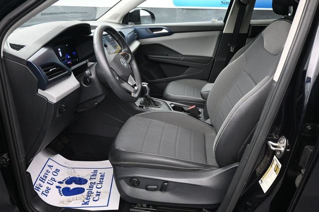 Used 2022 Volkswagen Taos SE FWD image 12