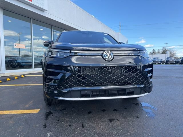 New 2026 Volkswagen Tiguan SEL R-Line AWD/4WD image 10