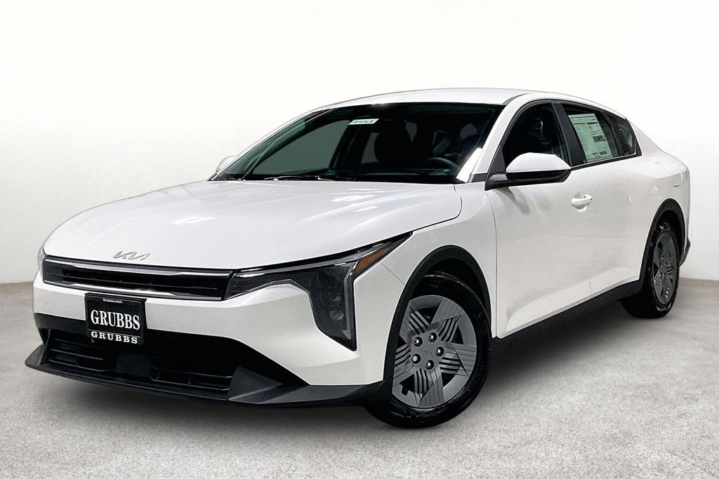 New 2026 Kia K4 FWD image 2