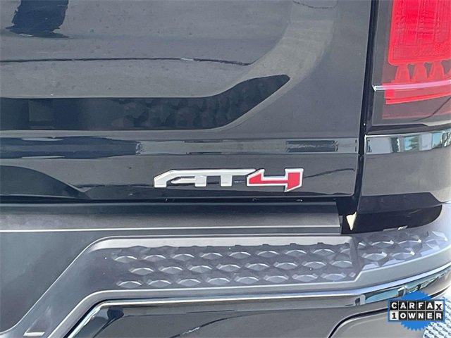 Used 2024 GMC Canyon AT4 image 8