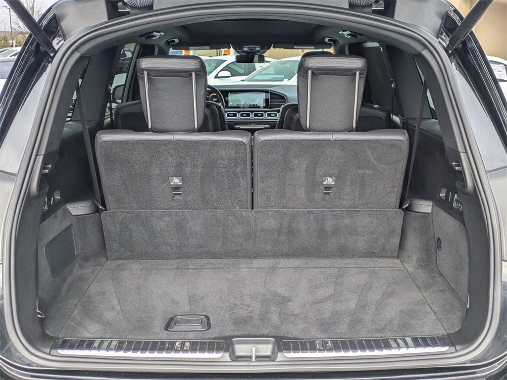 Used 2021 Mercedes-Benz GLS 580 4MATIC image 6