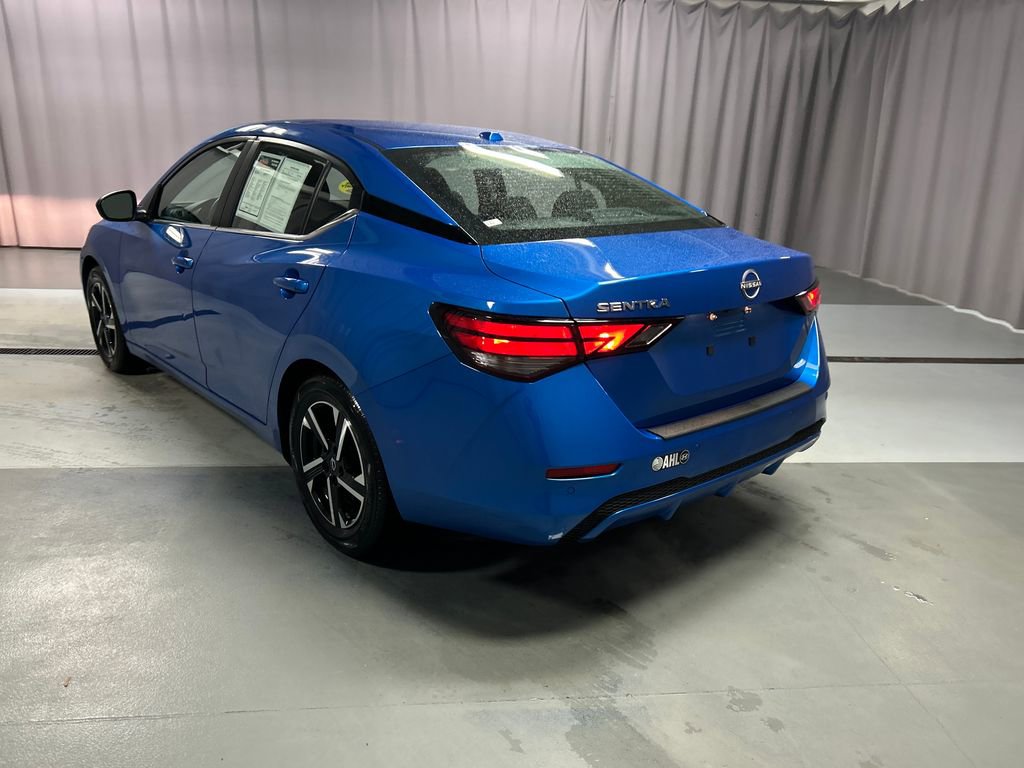 Used 2025 Nissan Sentra SV image 5