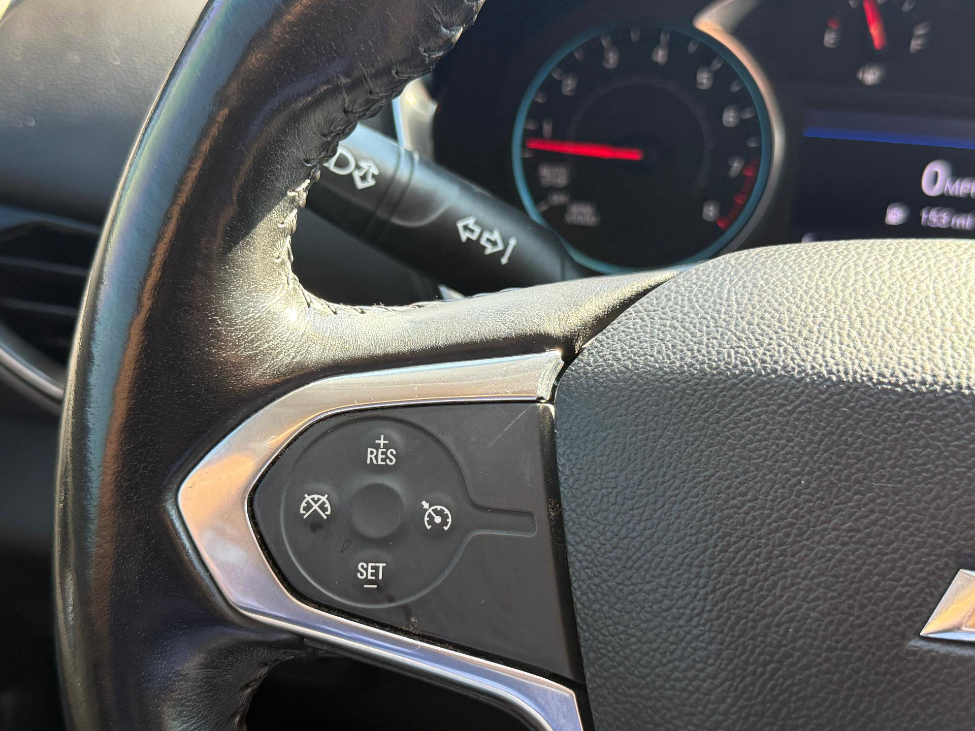 Used 2020 Chevrolet Traverse LT image 12