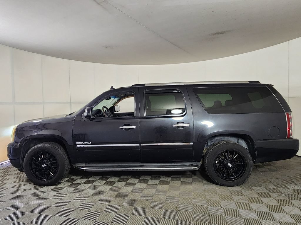 Used 2012 GMC Yukon XL Denali AWD/4WD video 4