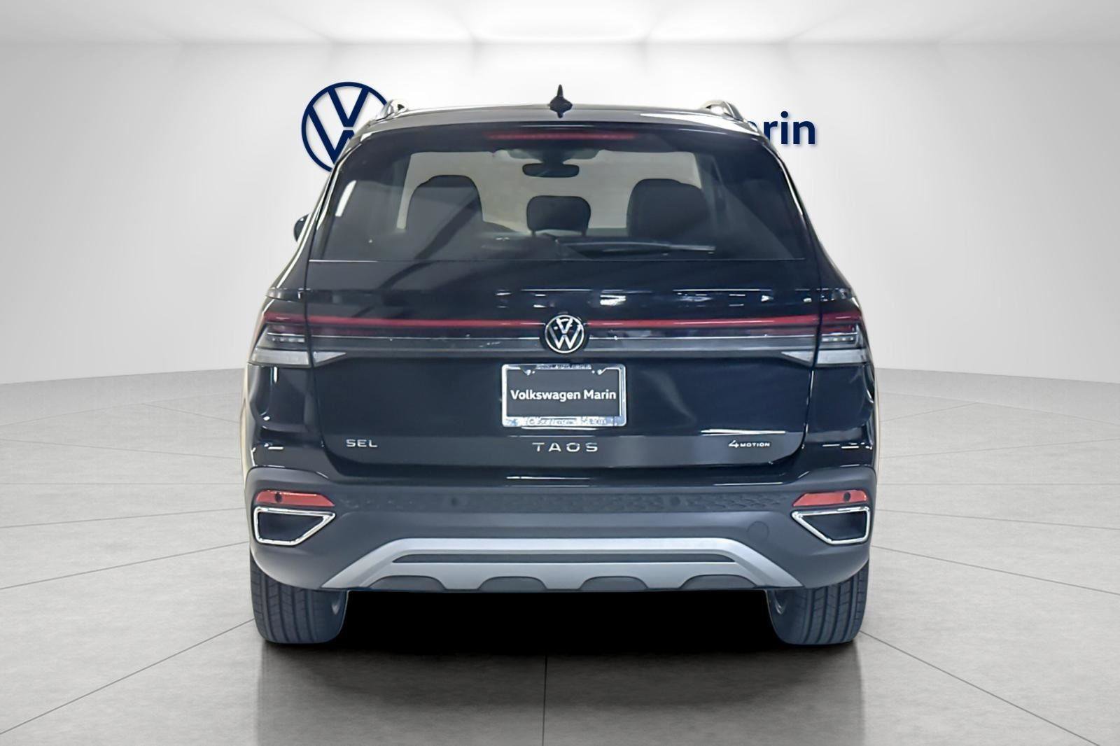 New 2025 Volkswagen Taos SEL image 4