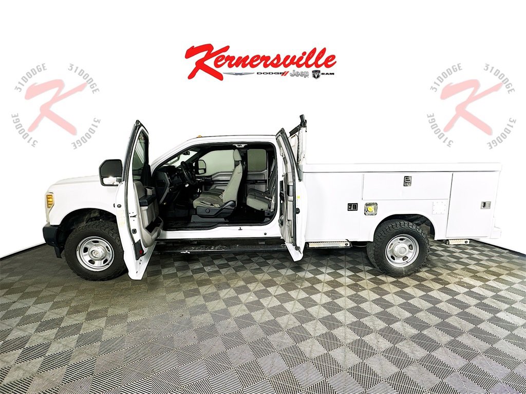 Used 2019 Ford F350 XL w/ Power Equipment Group image 43