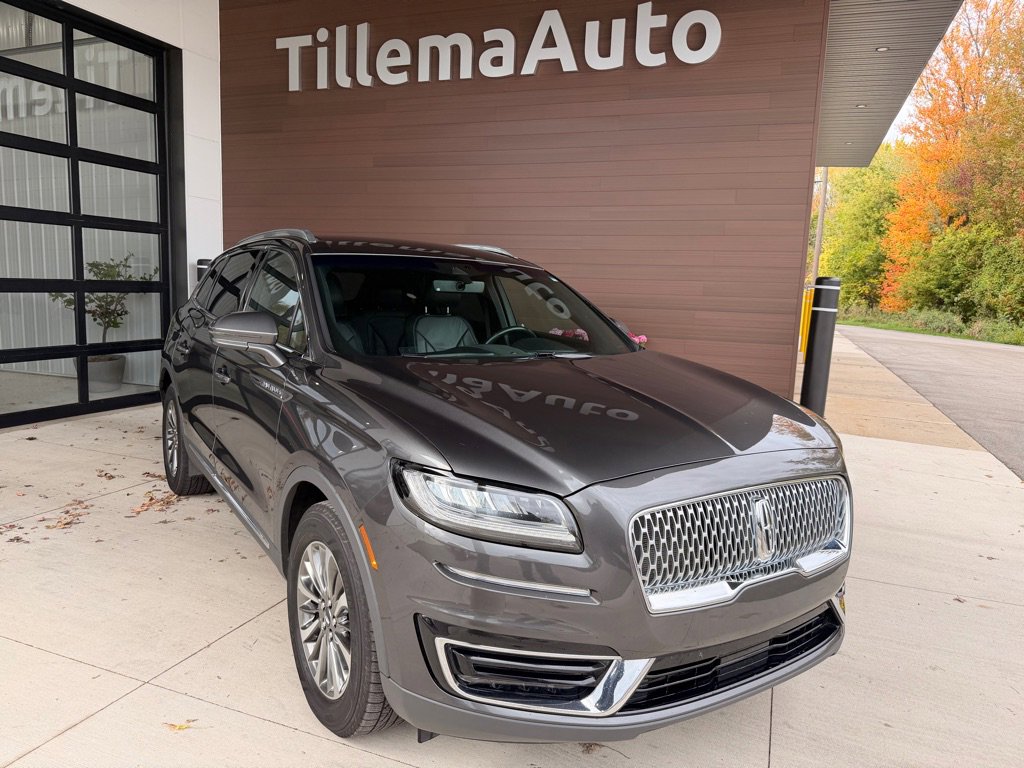 Used 2019 Lincoln Nautilus Select image 1