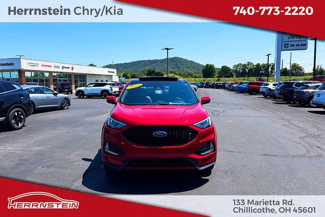 Used 2023 Ford Edge ST-Line w/ Class II Trailer Tow Package AWD/4WD image 2