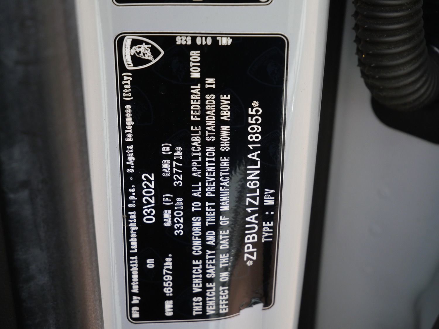 Used 2022 Lamborghini Urus image 25