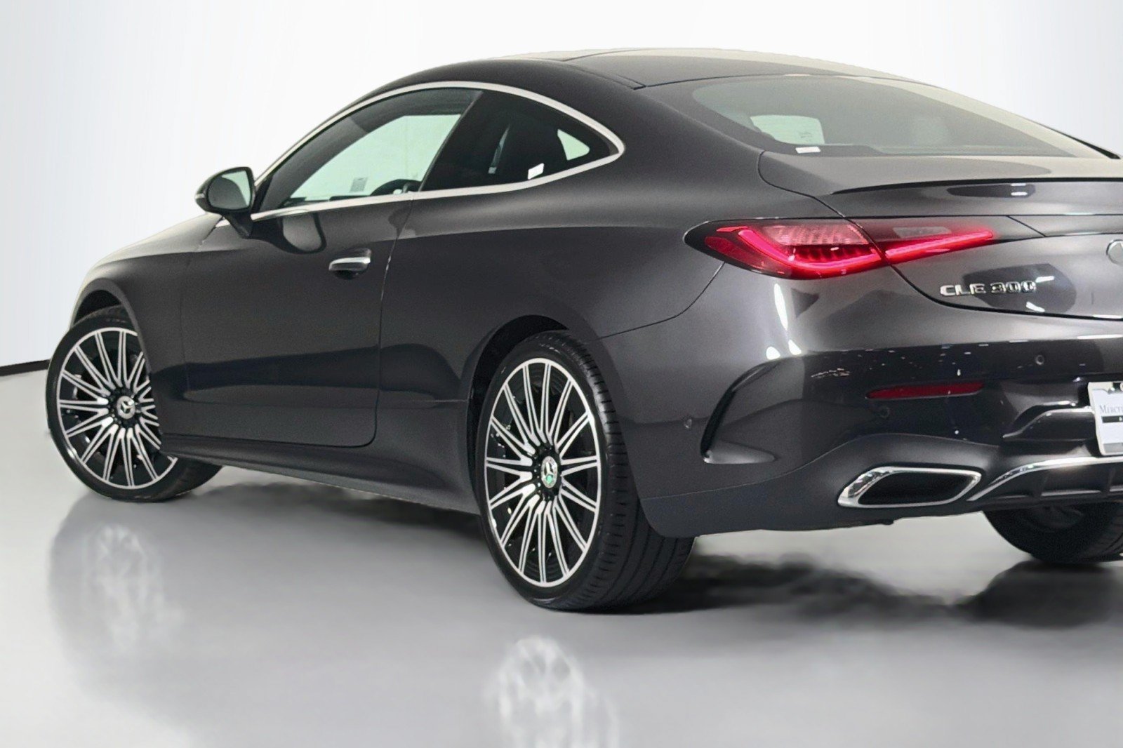 Used 2025 Mercedes-Benz CLE 300 4MATIC Coupe image 14