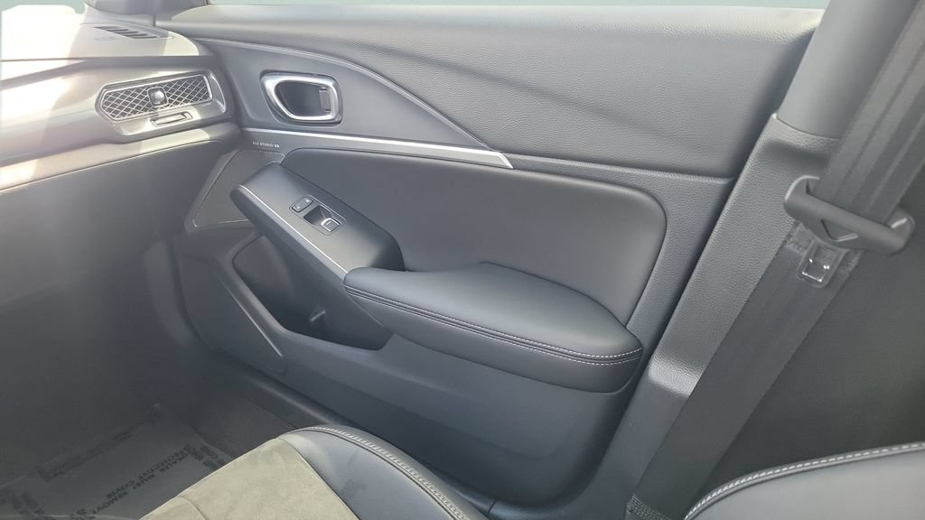 Used 2025 Acura Integra A-Spec w/ Technology Package FWD image 13