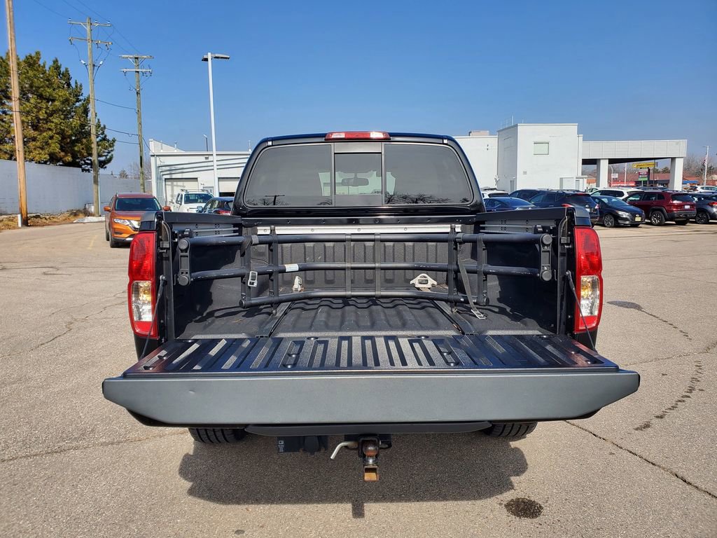 Used 2020 Nissan Frontier SV w/ Midnight Edition Floor Mats image 9
